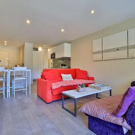 Centre St Tropez - Gd 2 Pieces, Piscine Et Parking Apartament