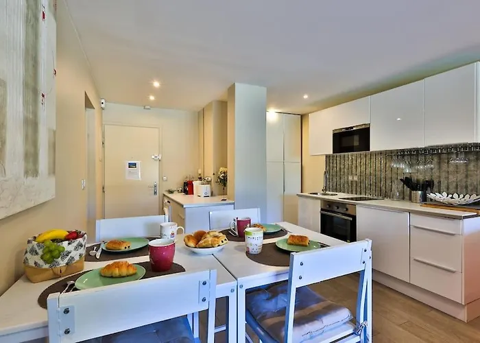 Centre St Tropez - Gd 2 Pieces, Piscine Et Parking * Saint-Tropez